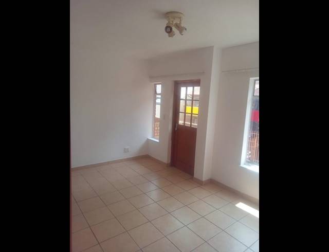 1 BEDROOM APARTMENT FOR SALE IN AUCKLAND PARK